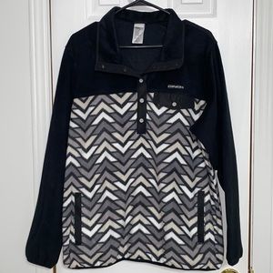Cinch quarter button up pull over.